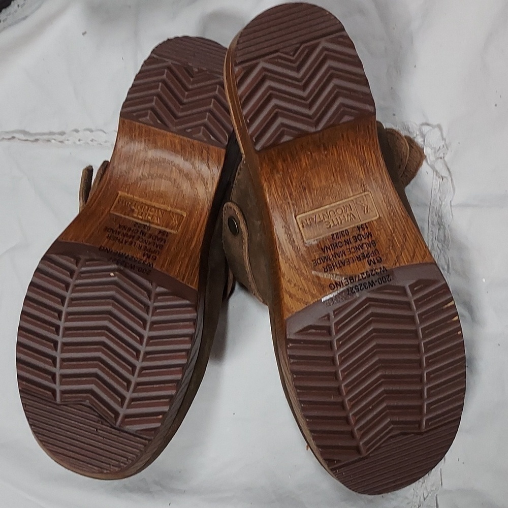 White Mountain Being Slingback Platform Clogs Siz… - image 4